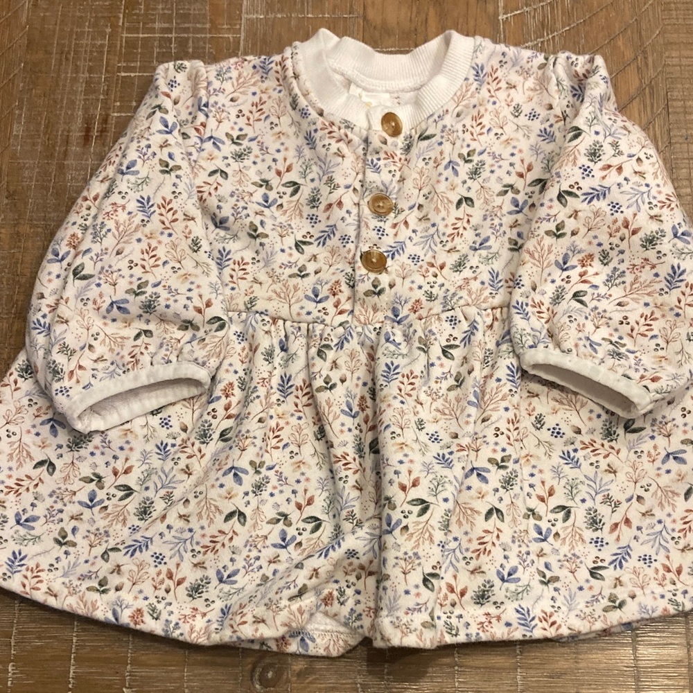 Velvet Fawn floral design fleece top 3/4 sleeves EUC size 2T